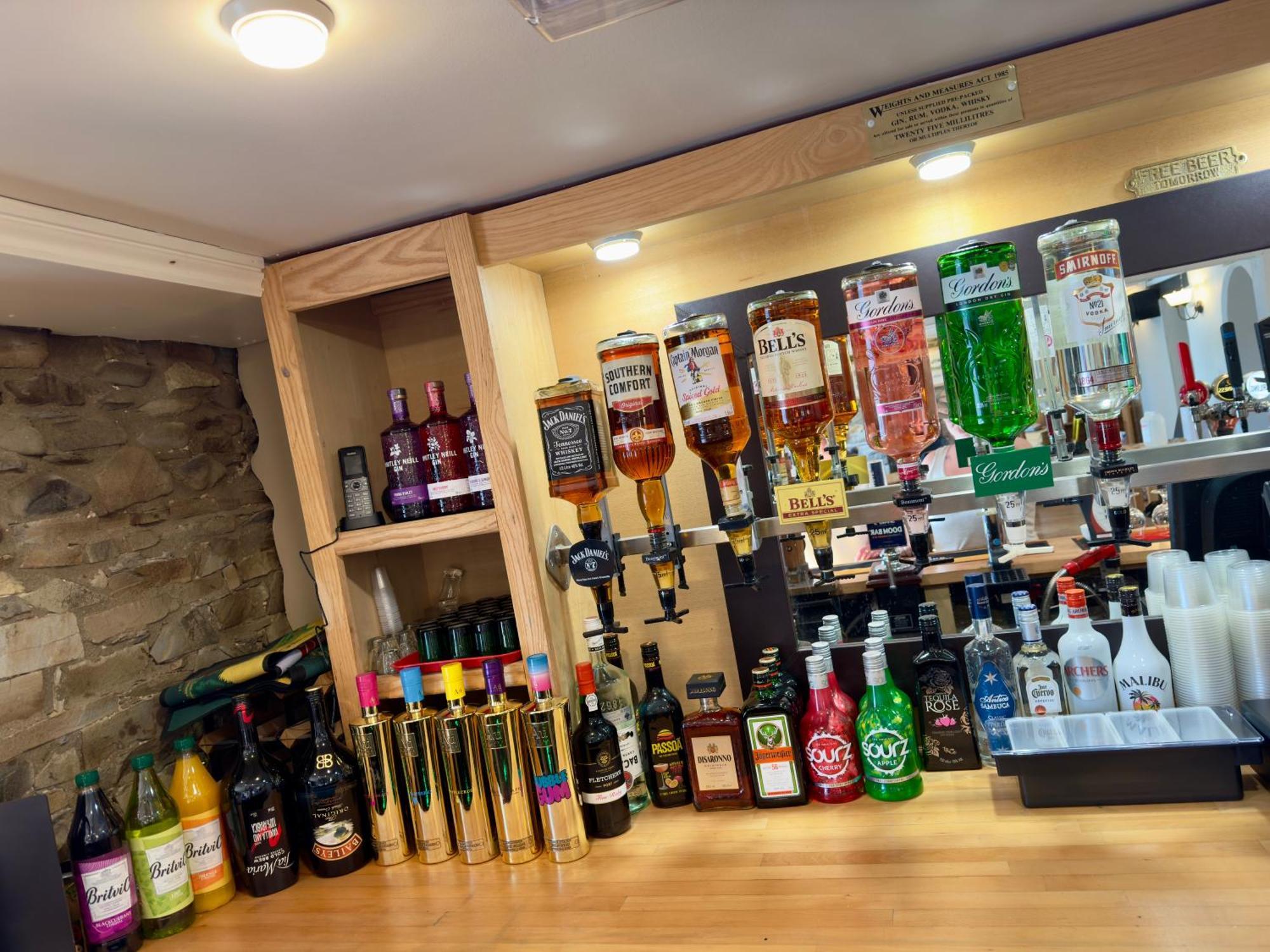 Cross Hands Hotel Llanybyther Esterno foto